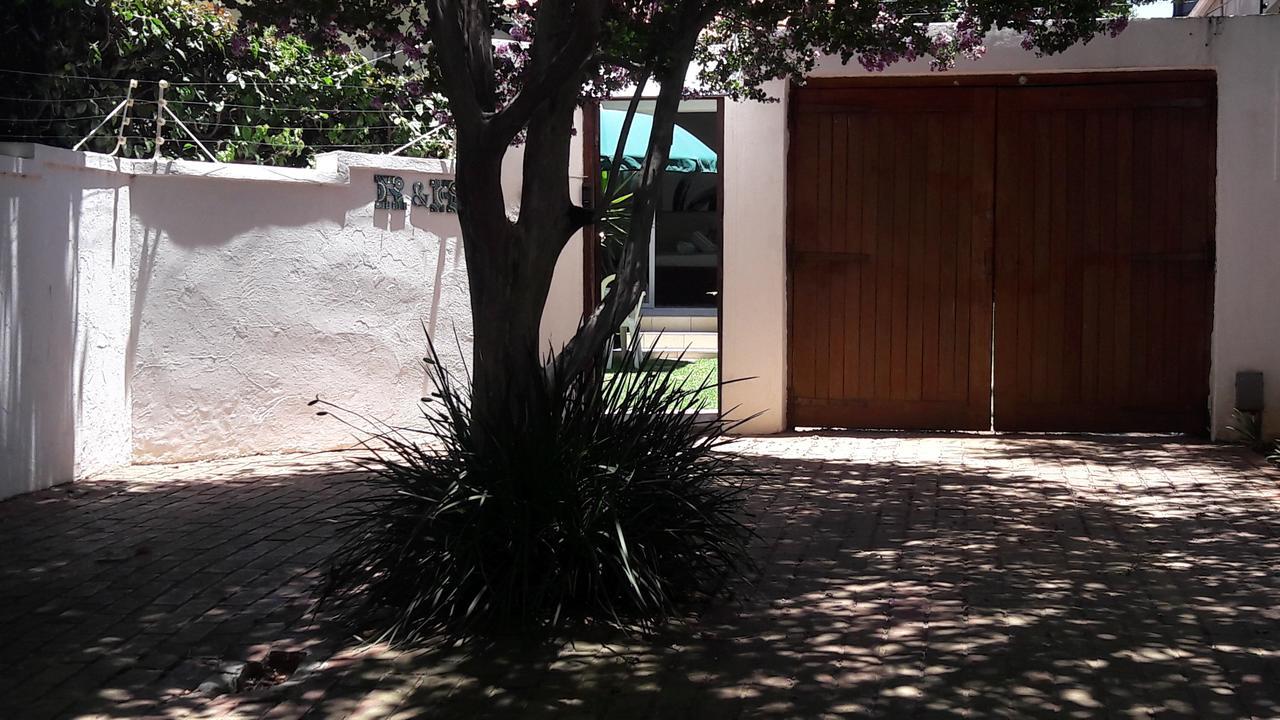 Bed and Breakfast R & R'S Retreat Johannesburg Exterior foto